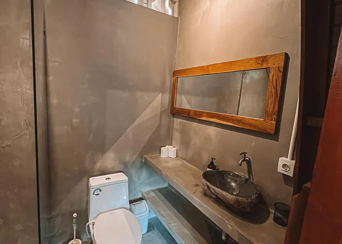 Bagus Ink Surf Camp Hostel