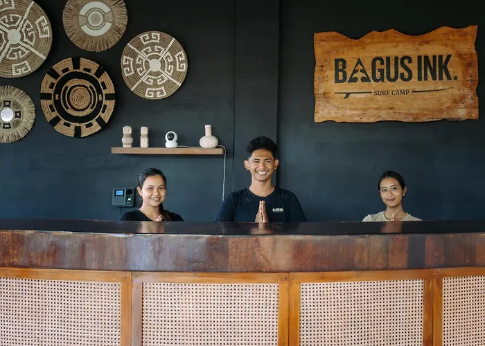 Hostel Bagus Ink Surf Camp *