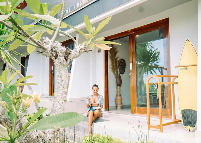 Hostel Bagus Ink Surf Camp Uluwatu